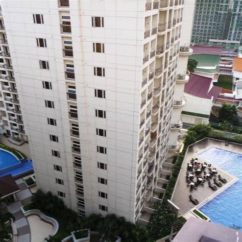 hotels near macapagal boulevard